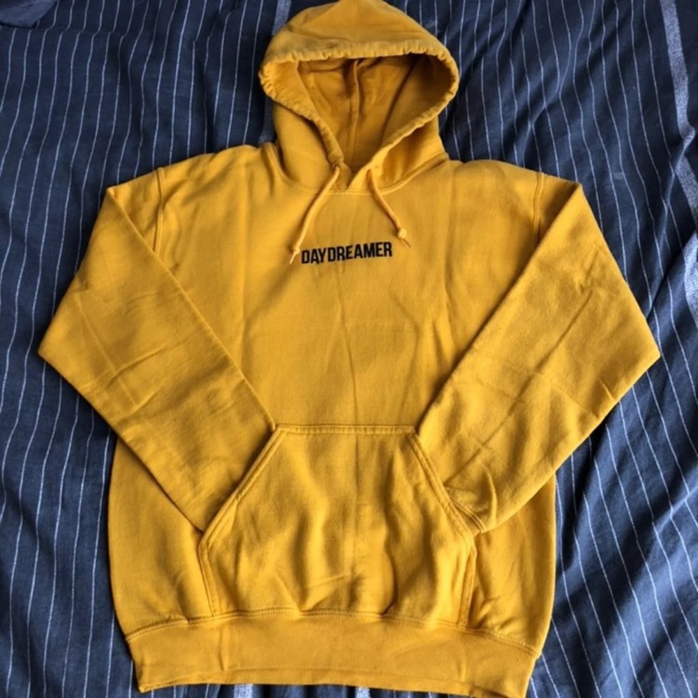 'Daydreamer' Mens Hoodie. Size S